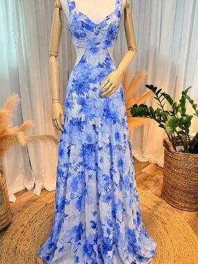 Floral Cutout Tiered Maxi Dress Size M